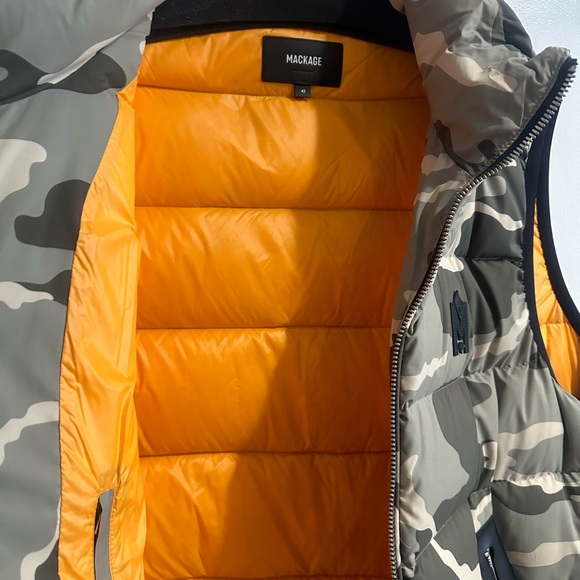 Mackage Camo Mens Vest - Picture 3 of 5
